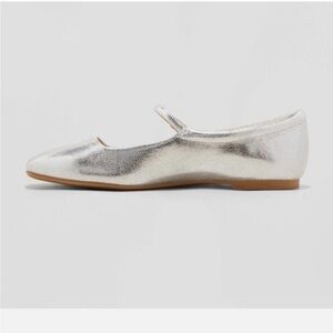NEW Women's Elsa Mary Jane Ballet Flats Wild Fable Silver Sz 9